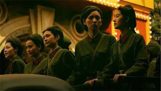 “芳华”岁月,我们是这样的物业人